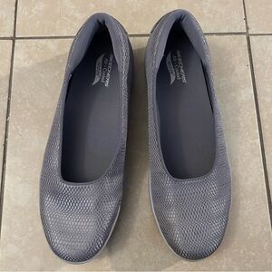 Skechers Women’s Shoes Size 10